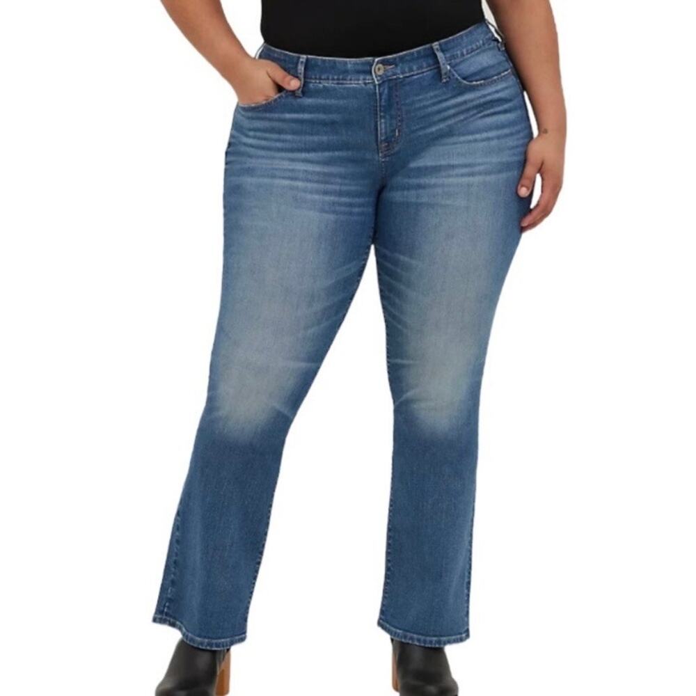 Torrid Light Wash Slim Bootcut Jeans Sz.20W